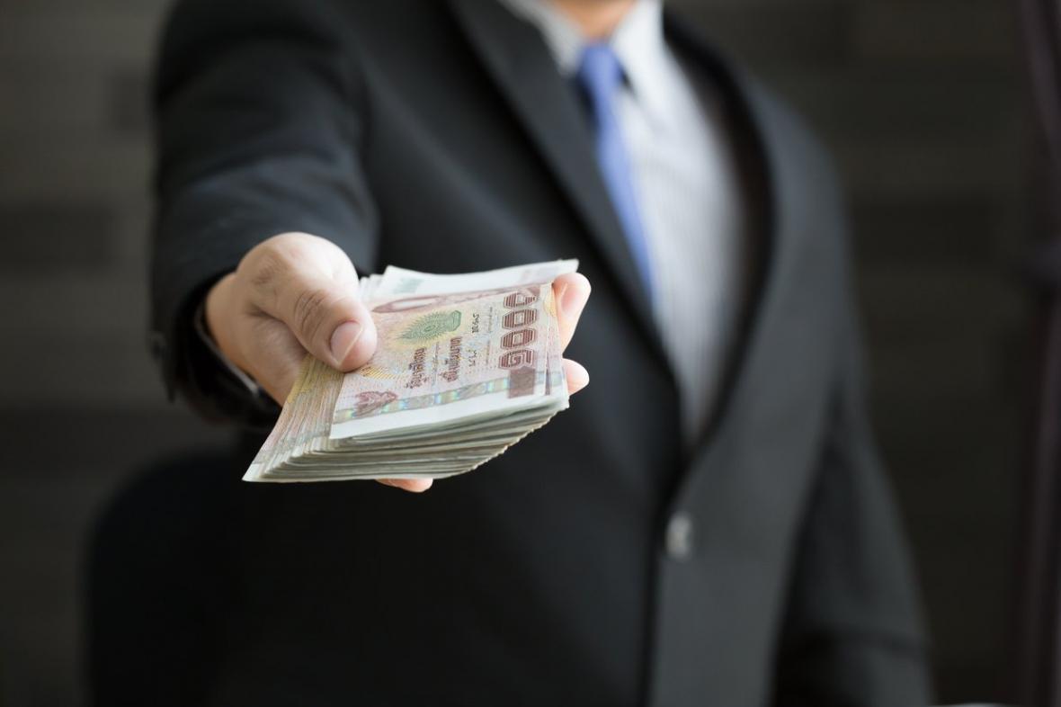 میزان ارز مجاز همراه مسافر در سفر به تایلند میزان ارز مجاز همراه مسافر در سفر به تایلند