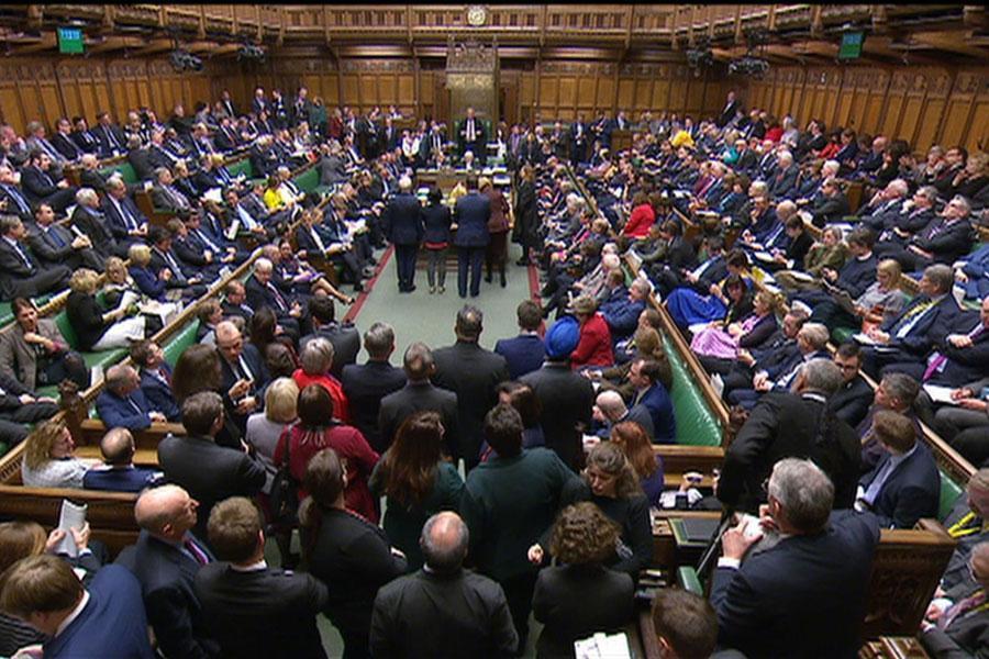 مجلس انگلیس رأی به تعویق برگزیت داد