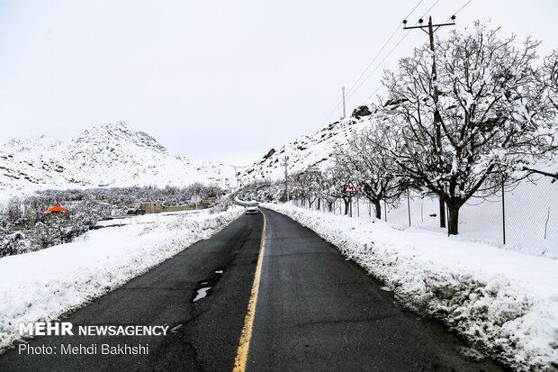 تردد روان در محورهای اصلی لرستان برقرار است تردد روان در محورهای اصلی لرستان برقرار است