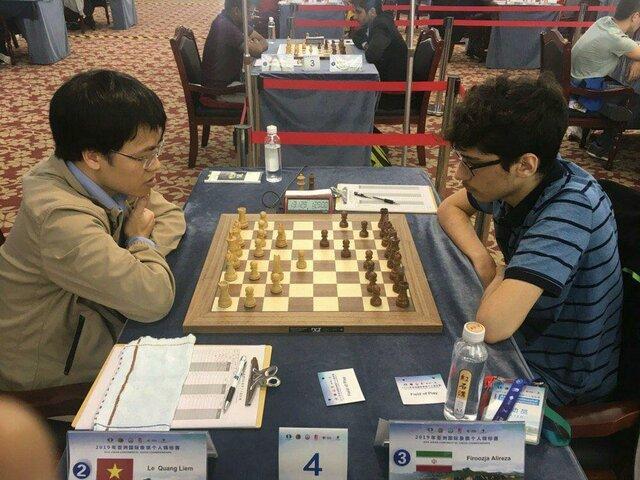 دور هشتم قهرمانی شطرنج آسیا، شکست فیروزجا و سقوط به رده نهم