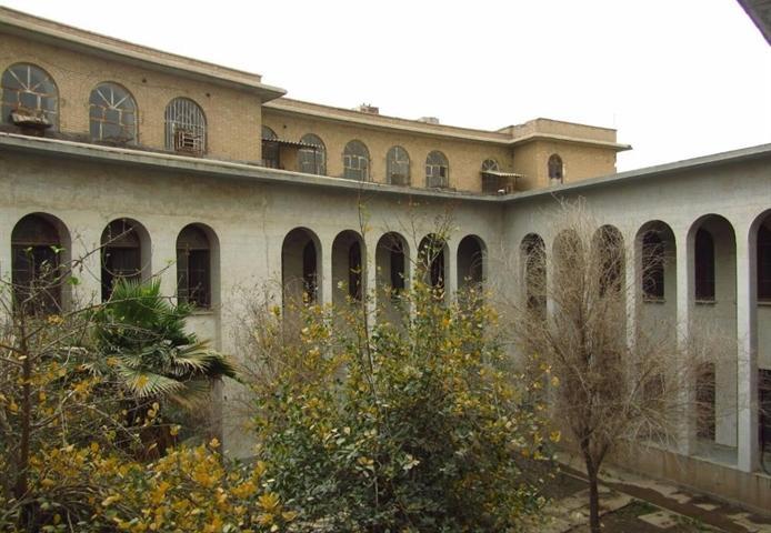 تأکید استاندار خوزستان برای سامان دهی بنای تاریخی دانشکده سه گوش اهواز