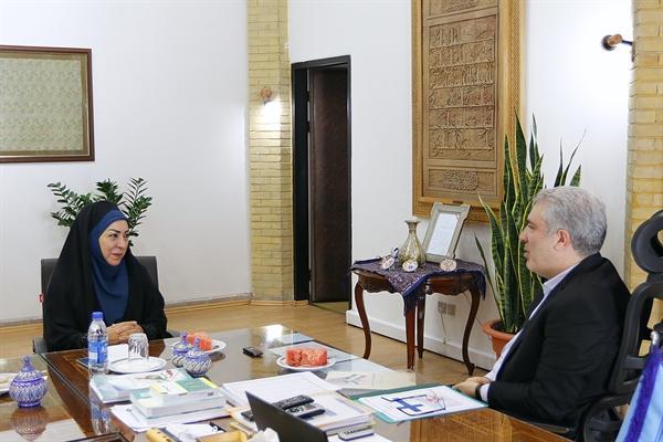 معرفی ظرفیت های فرهنگی و گردشگری ایران به گردشگران فنلاند معرفی ظرفیت های فرهنگی و گردشگری ایران به گردشگران فنلاند