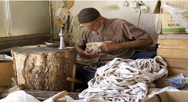 230 نفر از هنرمندان صنایع دستی تحت پوشش بیمه روستایی قرار 230 نفر از هنرمندان صنایع دستی تحت پوشش بیمه روستایی قرار گرفتند