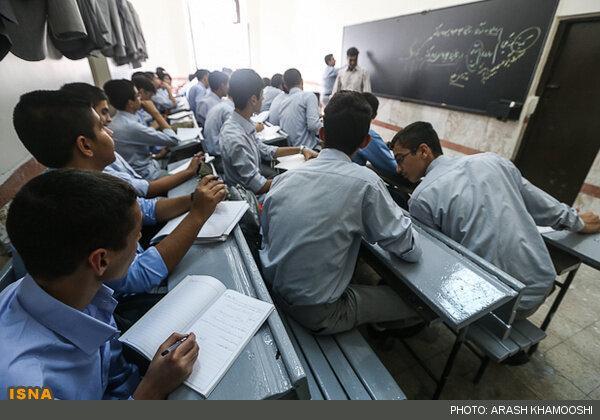 کمبود نیروی آموزش و پرورش بوشهر چگونه جبران می شود؟
