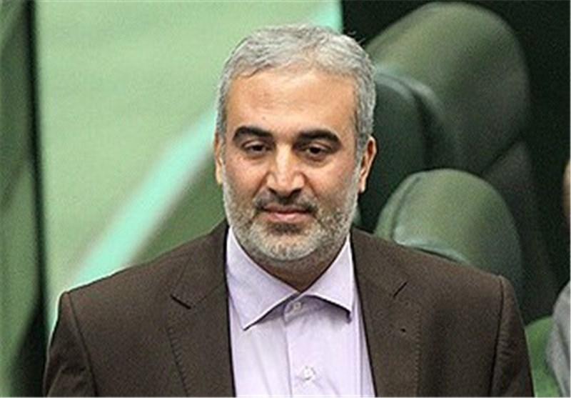 40 هزار میلیارد حاصل از حذف یارانه ثروتمندان باید به سفره 40 هزار میلیارد حاصل از حذف یارانه ثروتمندان باید به سفره کوچک اقشار ضعیف برود