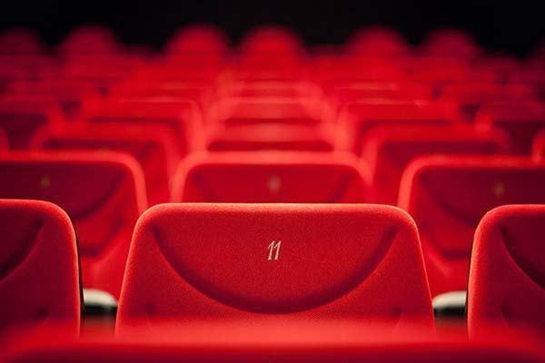 باکس آفیس جهانی سال 2017 رکورد زد، کاهش فروش سینما در آمریکا باکس آفیس جهانی سال 2017 رکورد زد، کاهش فروش سینما در آمریکا