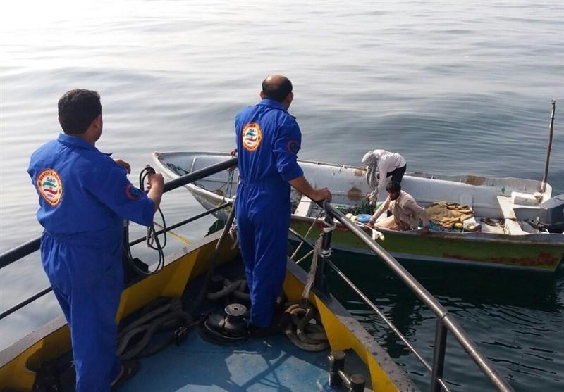 نجات جان 3 صیاد توسط مرکز جستجو و نجات دریایی بندر چابهار