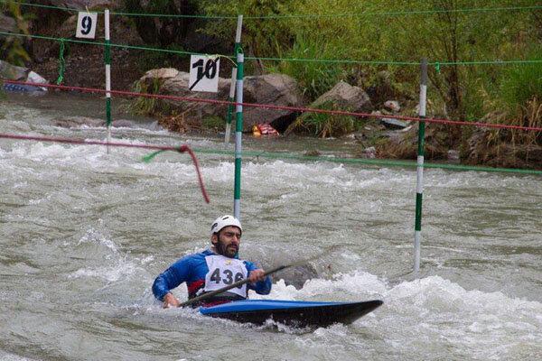 دزفول میزبان مسابقات قایقرانی آب های خروشان کشور