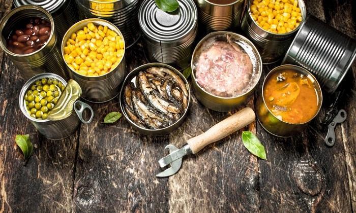 غذا های کنسروی منشاءاین بیماری است