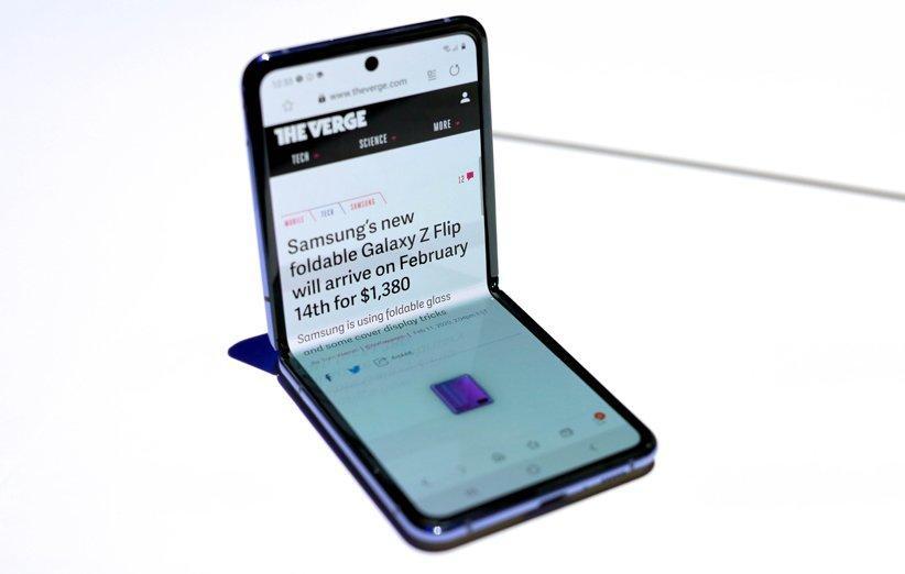 سامسونگ گلکسی Z Flip با پوشش شیشه ای نمایشگر، مقاوم تر از گلکسی سامسونگ گلکسی Z Flip با پوشش شیشه ای نمایشگر، مقاوم تر از گلکسی فولد است