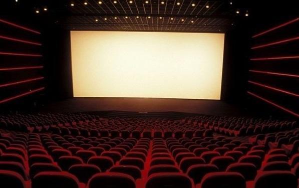 اصرار ایالات آمریکا بر بازگشایی زودهنگام سینما ها