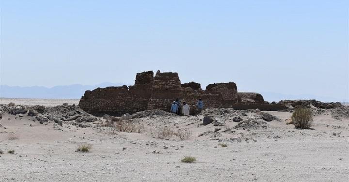 نخستین بررسی باستان شناسی در شهرستان انار آغاز شد