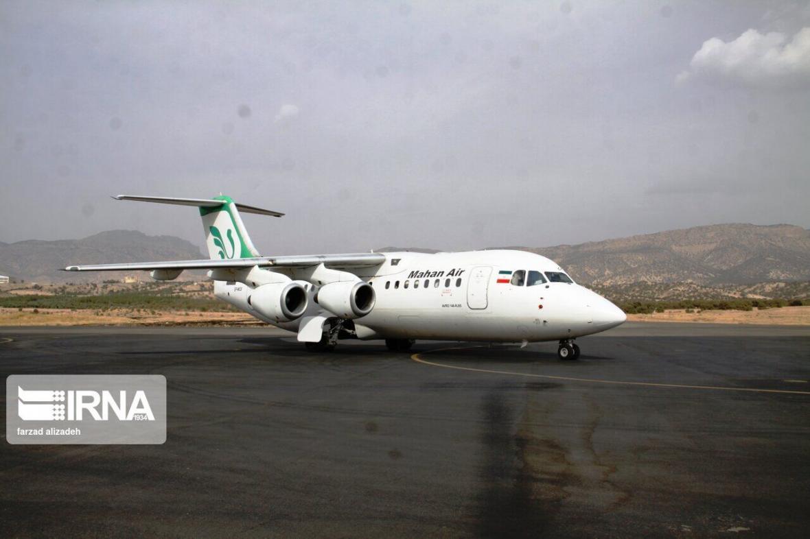 خبرنگاران 2 نفر بدلیل فرود اضطراری هواپیما در تهران شوکه شدند