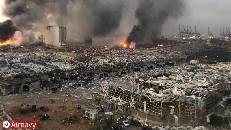 واکنش مقتدی صدر و حکیم به انفجارهای بیروت