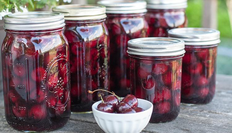 طرز تهیه کمپوت آلبالو خانگی خوشمزه در شیشه با ماندگاری بالا طرز تهیه کمپوت آلبالو خانگی خوشمزه در شیشه با ماندگاری بالا