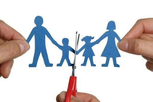 بررسی حضانت اطفال در حقوق، نفقه فرزندان در زمان جدایی با پدر است یا مادر؟