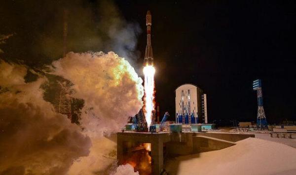 موشک روسی 36 ماهواره اینترنتی انگلیس را به فضا برد