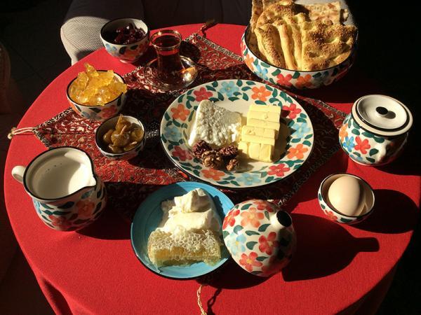 آشنایی با انواع صبحانه در شهرهای مختلف ایران