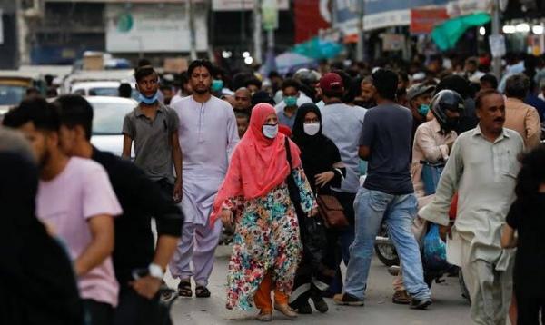پاکستان درگیر موج سوم کرونا و تداوم بی احتیاطی مردم