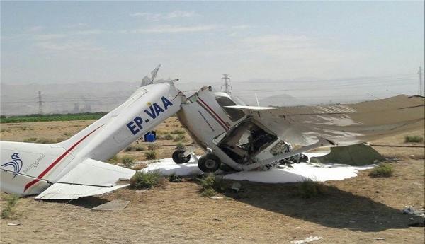 سقوط هواپیمای آموزشی در فرودگاه اراک 2 کشته داشت