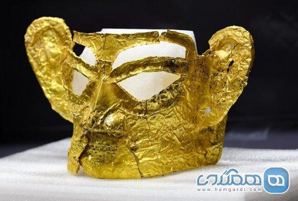 باستان شناسان بقایای یک ماسک طلایی تاریخی را از دل خاک بیرون کشیدند
