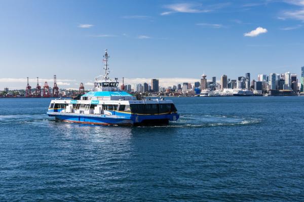 Seabus to North Vancouver سی باس به ونکوور شمالی: سفری دلنشین و کارآمد بر فراز آب های بریتیش کلمبیا